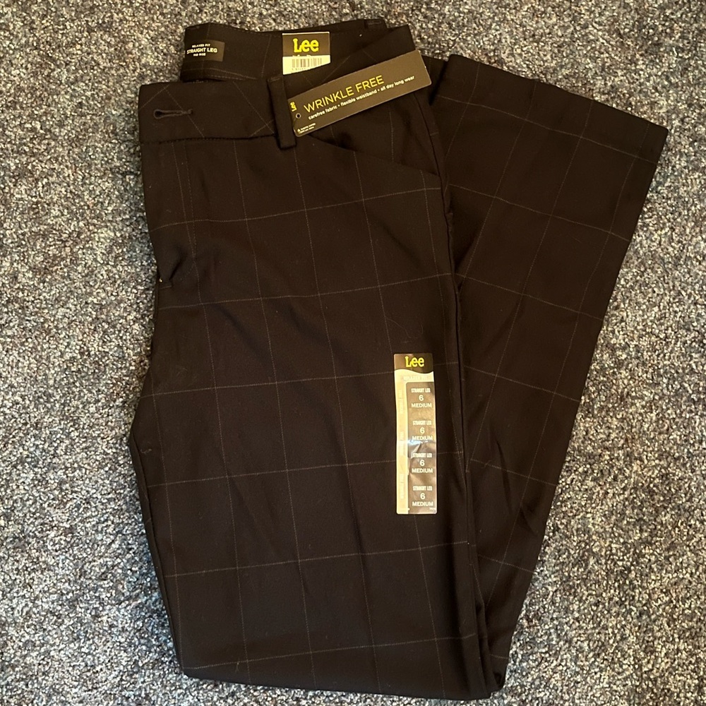 Lee Straight-leg dress pants size 6 NWT